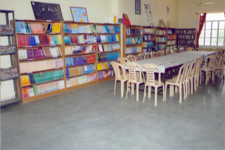 https://cache.careers360.mobi/media/colleges/social-media/media-gallery/21342/2018/10/30/Library of Sant Jai Ram Das College of Education Mahendergarh_Library.jpg